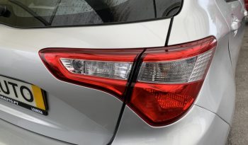 Toyota Yaris 1.0 VVTi Style completo